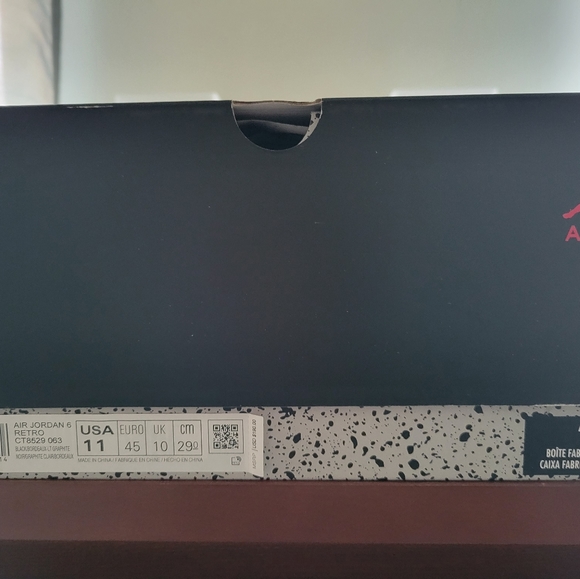 Men's NIKE AIR JORDAN RETRO 6 BORDEAUX 🔥 🔥 🔥 NEW - Picture 2 of 6